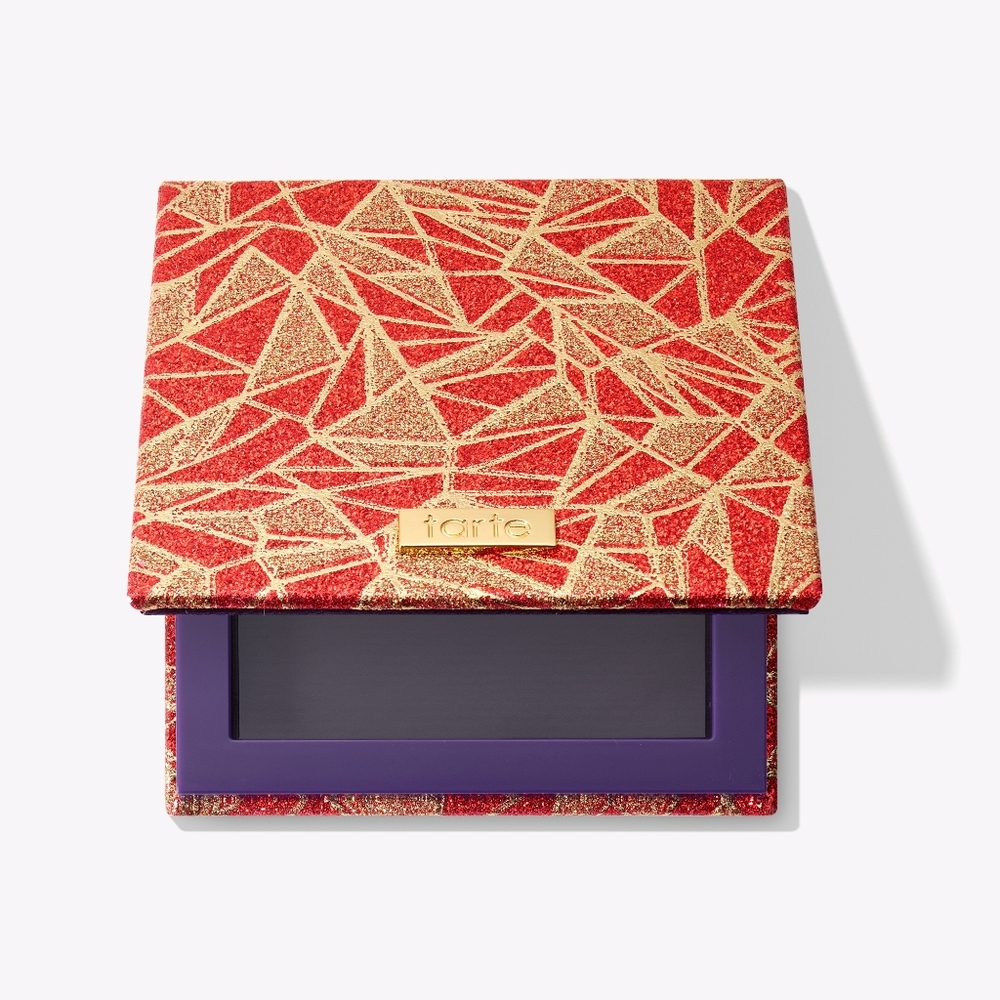 Custom magnetic palette
